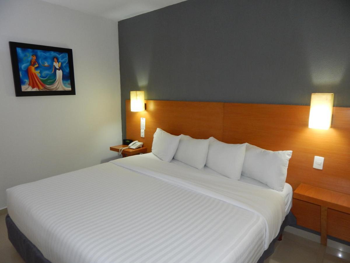 Hotel Gran Minatitlan Plaza Exterior foto